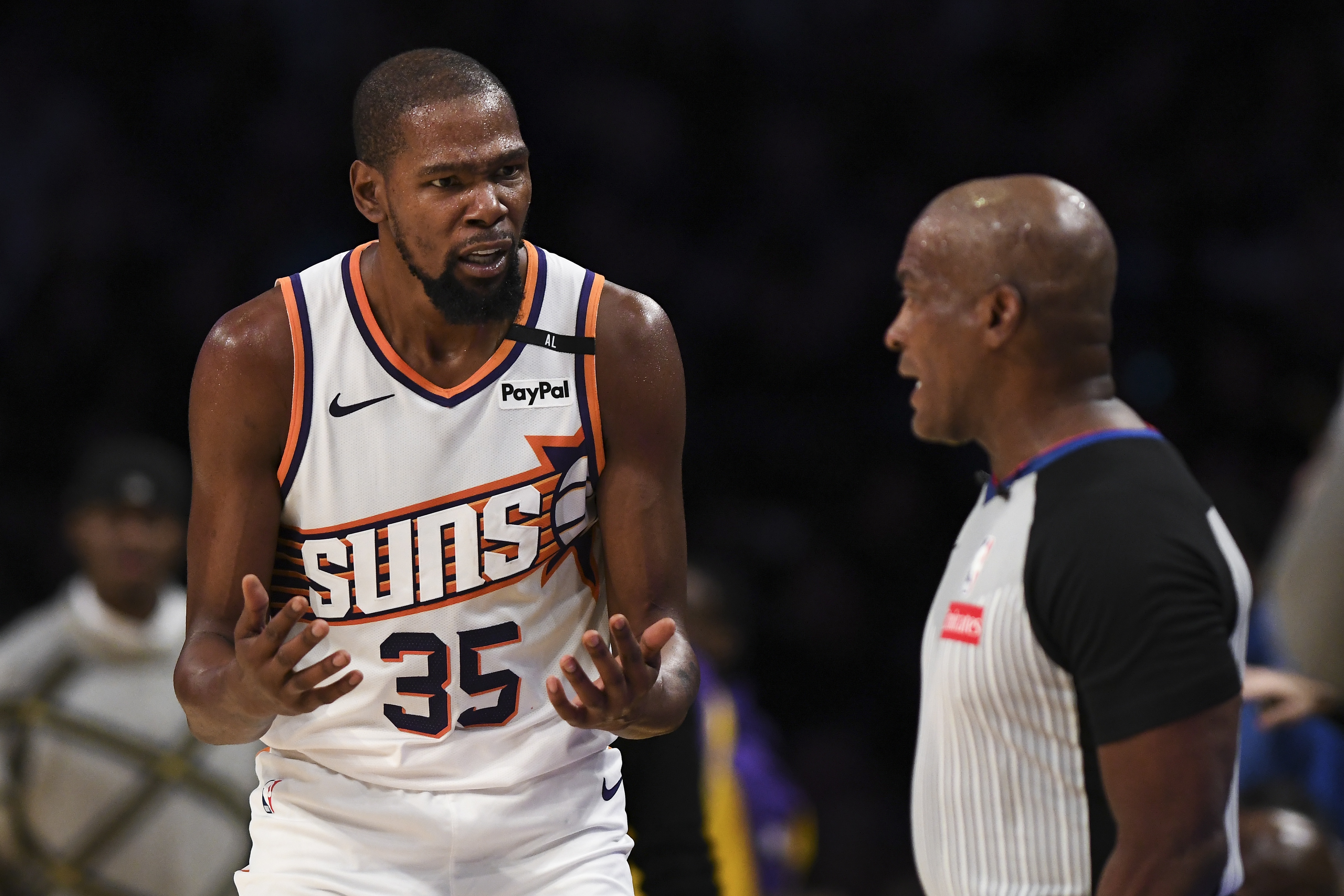 乐鱼体育-篮网队季后赛出局，主帅宣布引咎辞职，目前市场参加.-乐鱼体育