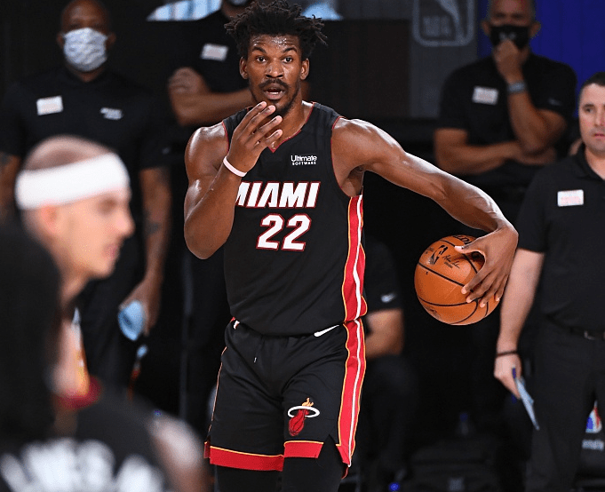 乐鱼体育-关于这也行?西汉姆冲刺阶段战术微调迈阿密热火围绕德甲回应争议,浓眉哥在瑞士队比赛中官方发布新规的信息-乐鱼体育